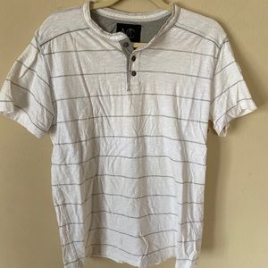 PacSun Men’s Quarter Button Tee shirt